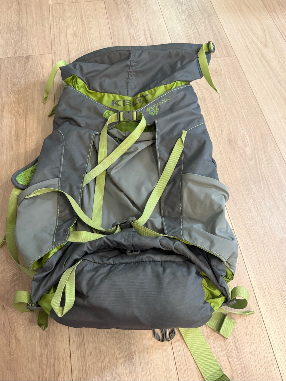 Kelty Men's Gray and Lime Green Hiking Backpack 50l M/L